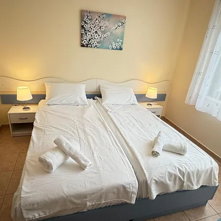 One Bedroom Apart Otel 3*