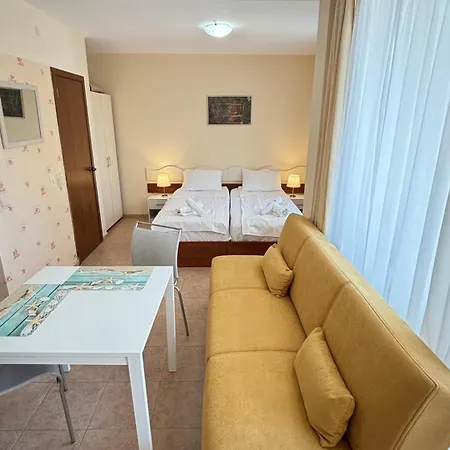 Relax In Sunny 3* סאני ביץ'