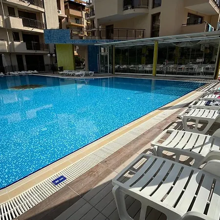 Relax In Sunny 公寓式酒店 阳光海滩