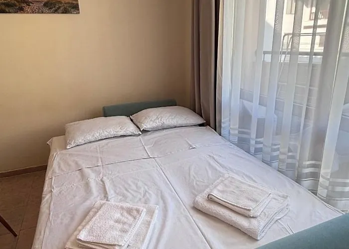 One Bedroom 3*